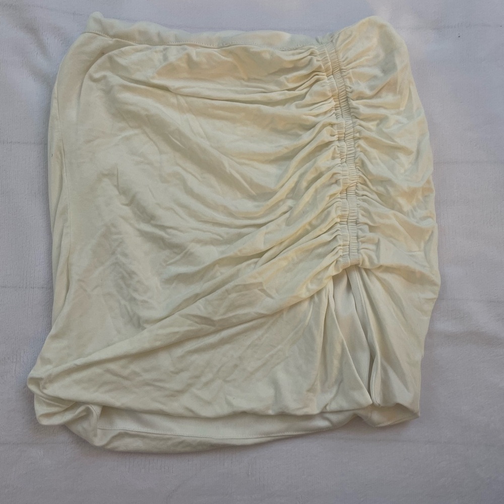 White Mini skirt with slit